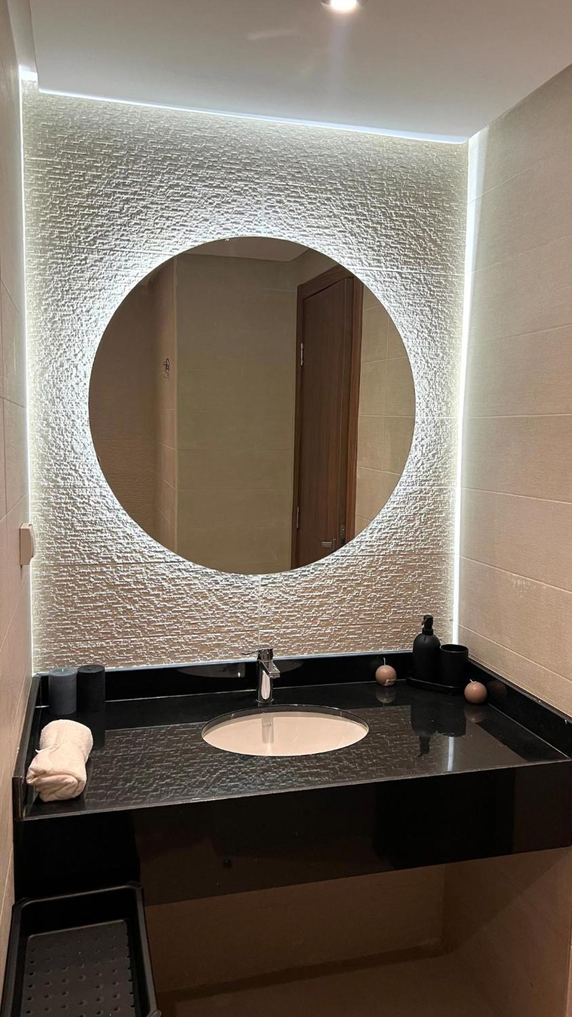 N28 3 Bedrooms - Gym, Perfect Guaranteed Apartment *